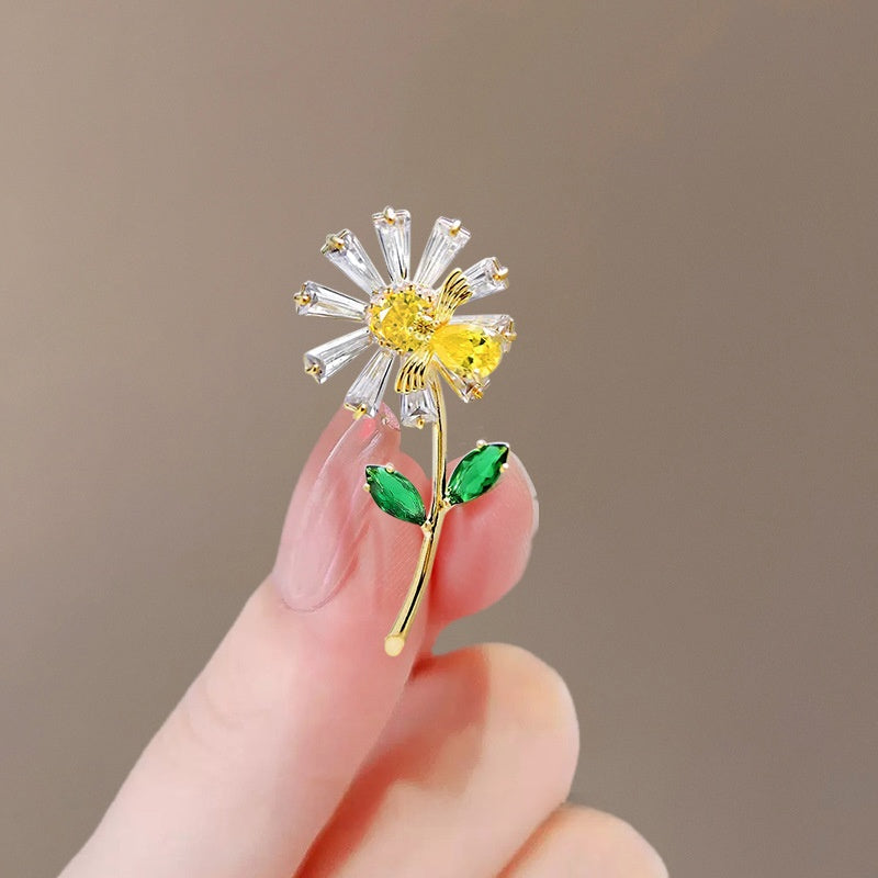 Sunflower Pin Brooches In Zinc Alloy Featuring Elegant Floral Design