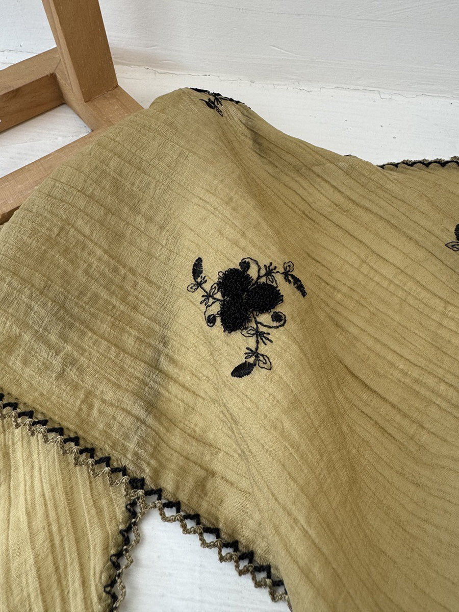 Women Artsy Flower Embroidery Triangle Scarf