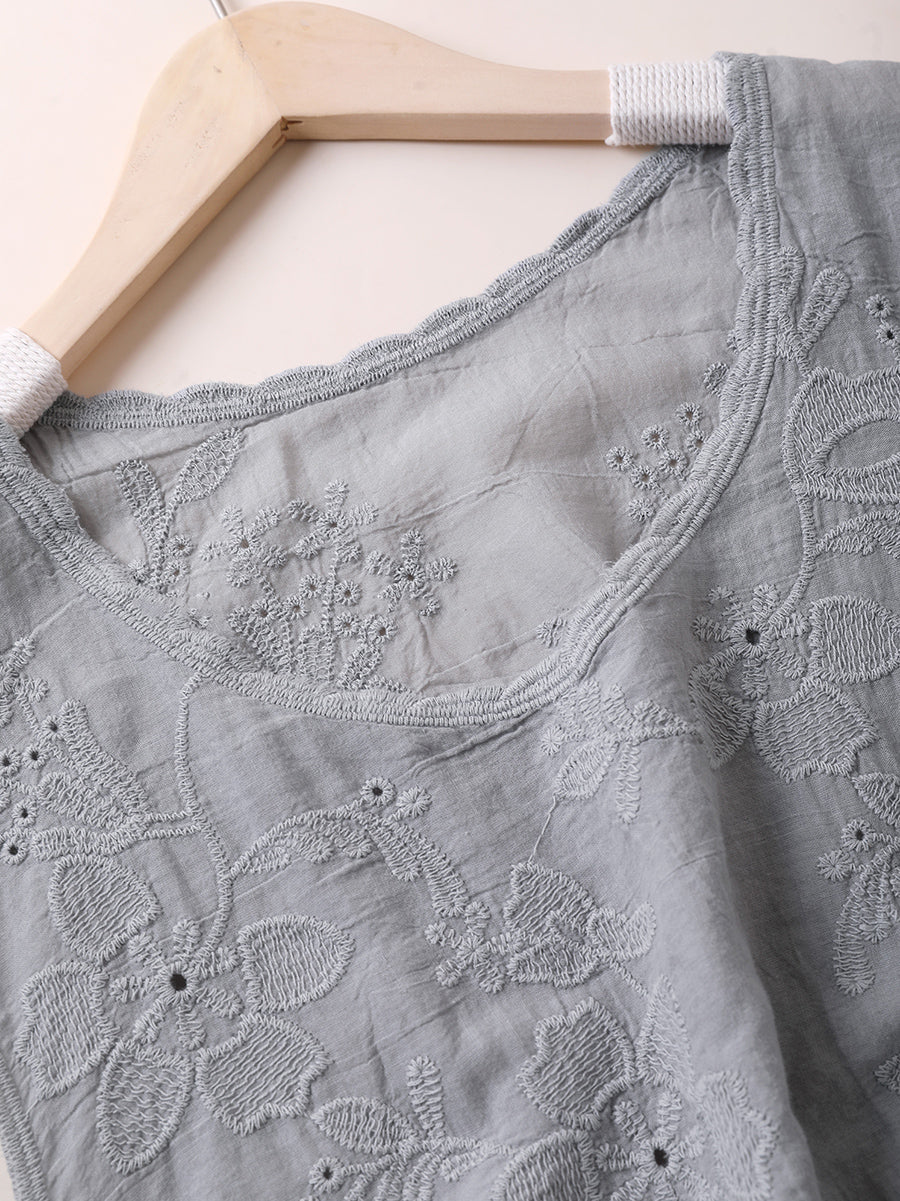 Women Summer Flower Embroidery O-Neck Cotton Vest