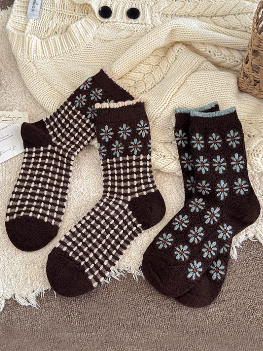 4 Pairs Women Winter Vintage Flower Plaid Socks