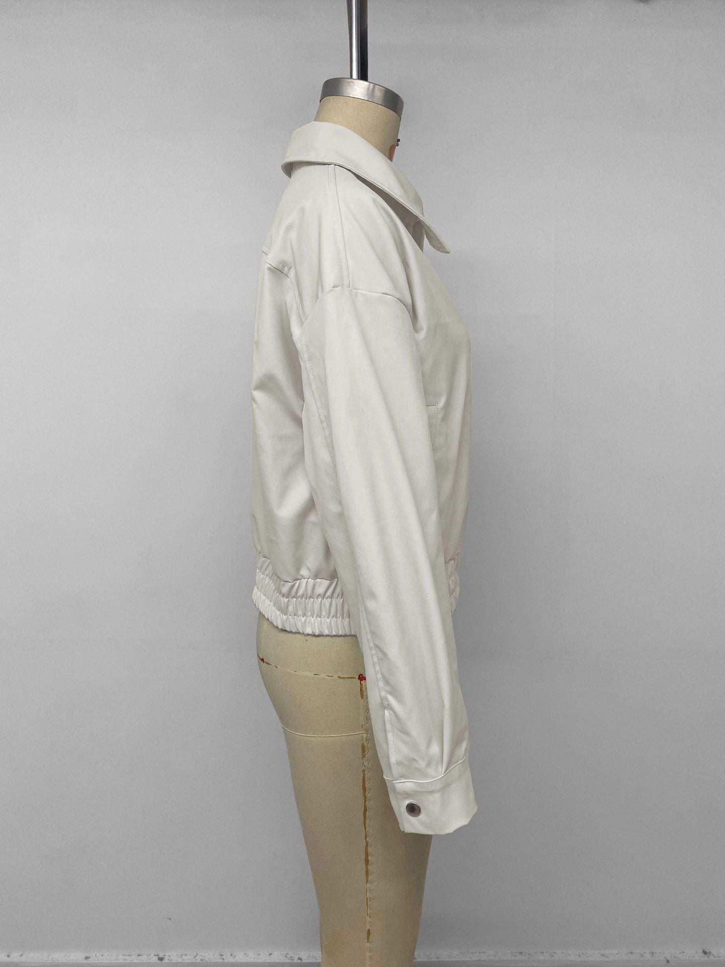 Solid Color Casual Jacket Coat With Zipper Placket, Made Of Polyester Fabric Featuring Practical Pockets