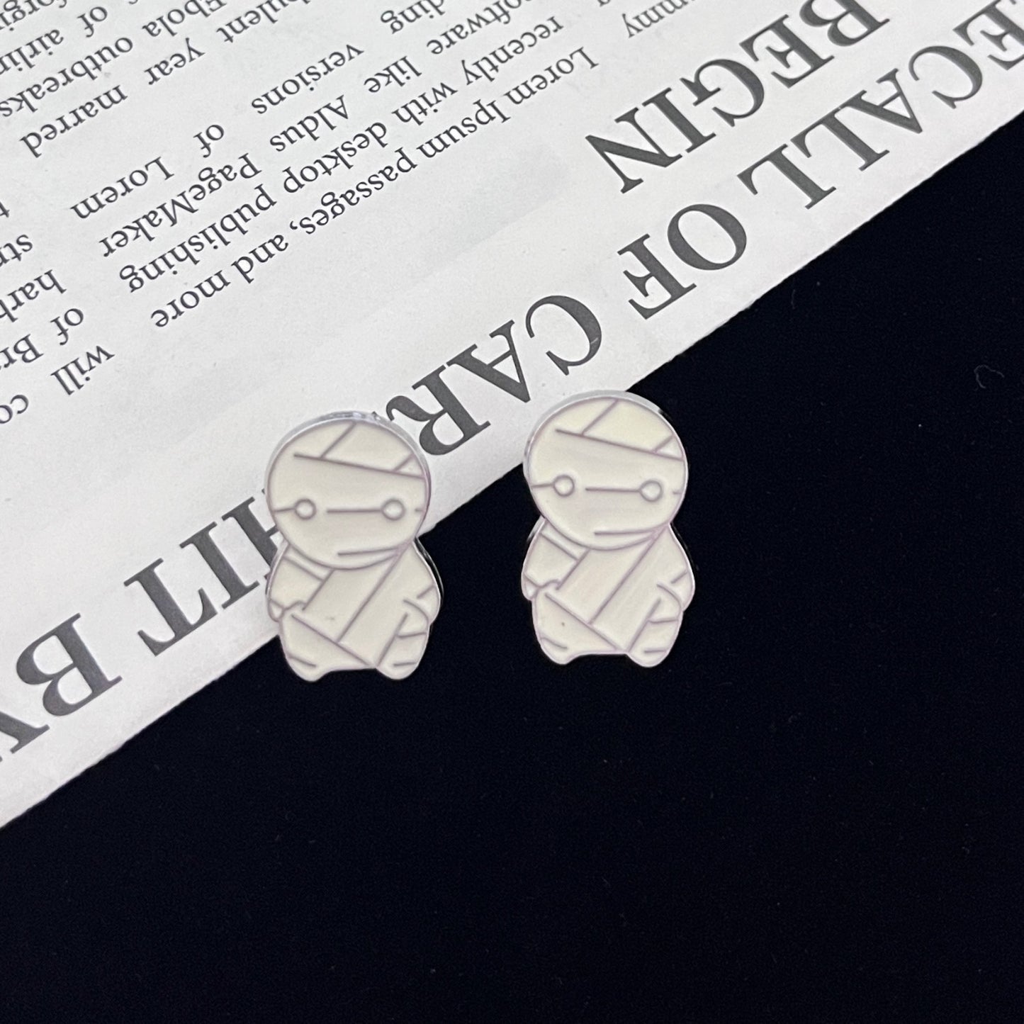Cartoon Character Pin Made Of Zinc Alloy With Electroplated Finish, Perfect For Halloween