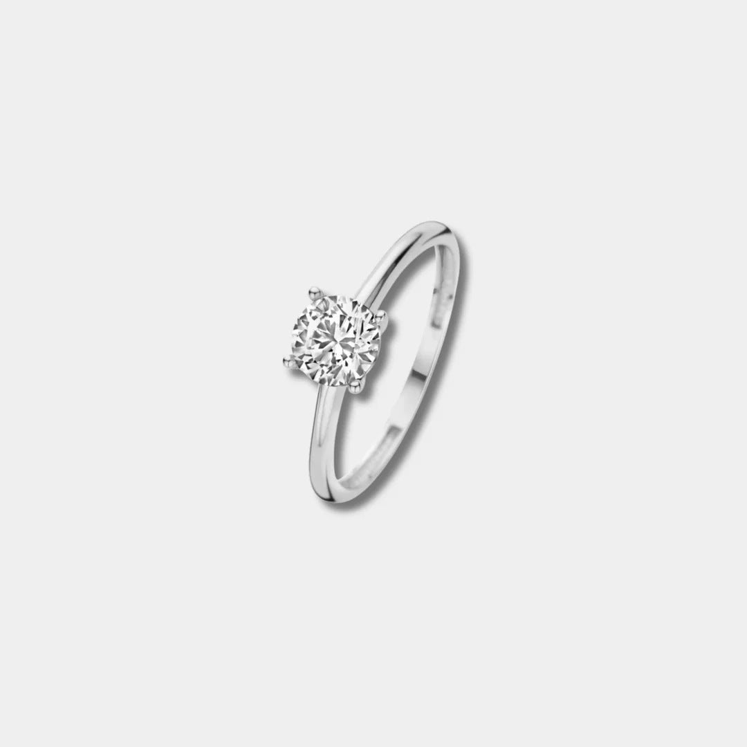 Round Copper Ring For Women With Claw Setting Featuring Moissanite In Gold