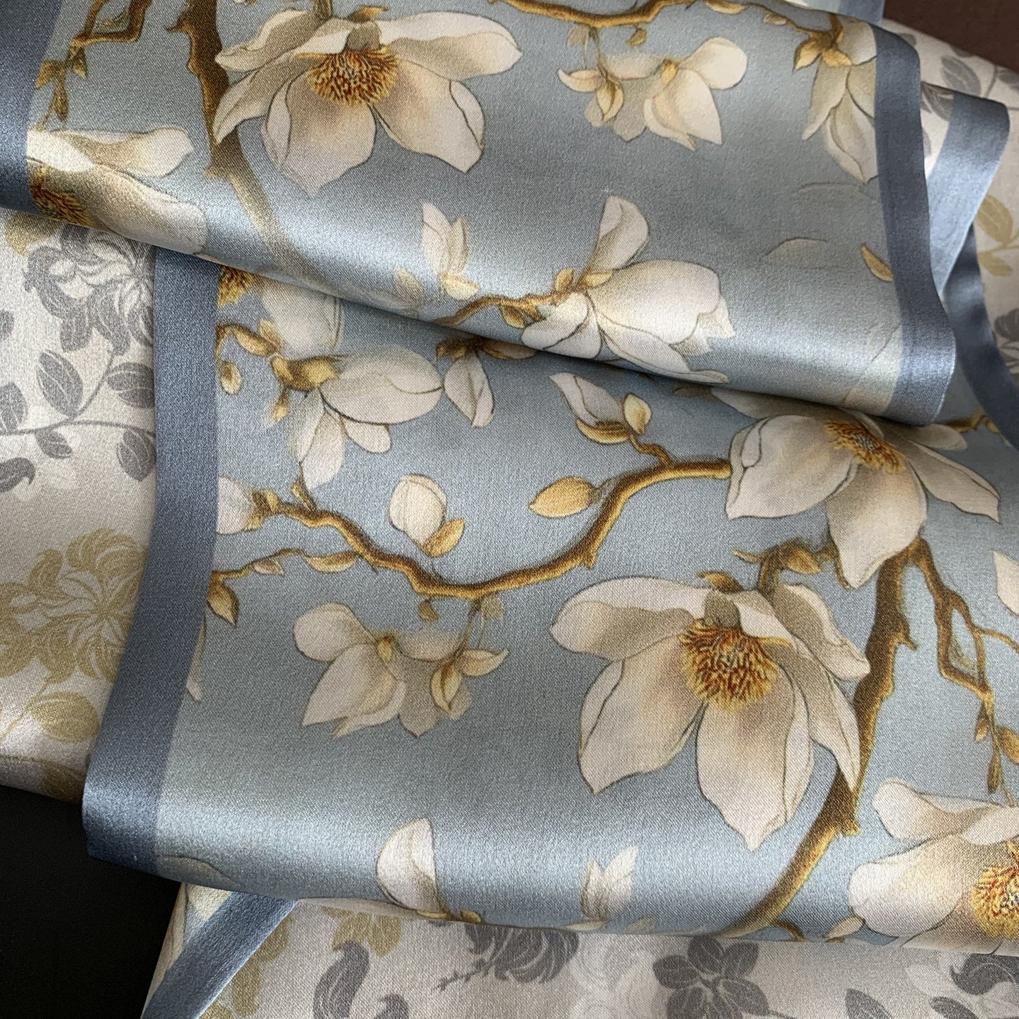 Sweet Silk Flowers Pattern Scarf For Women In Blue, Perfect For Spring & Summer