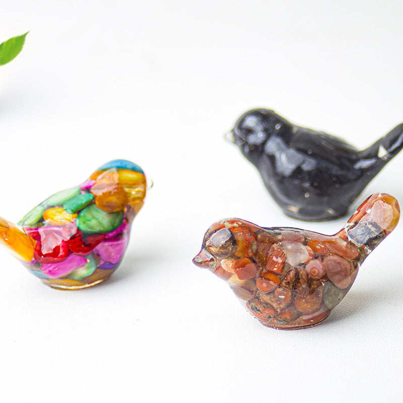 Modern Style Resin Bird Sculpture For National Day, Perfect Office Resin Craft Decoration