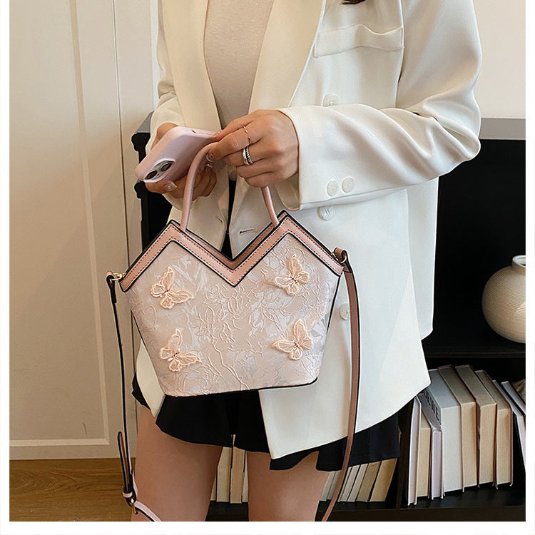 Heart-shaped PU Leather Handbag For Women With Embroidery And Top Handle, Stylish Heart Shape Design