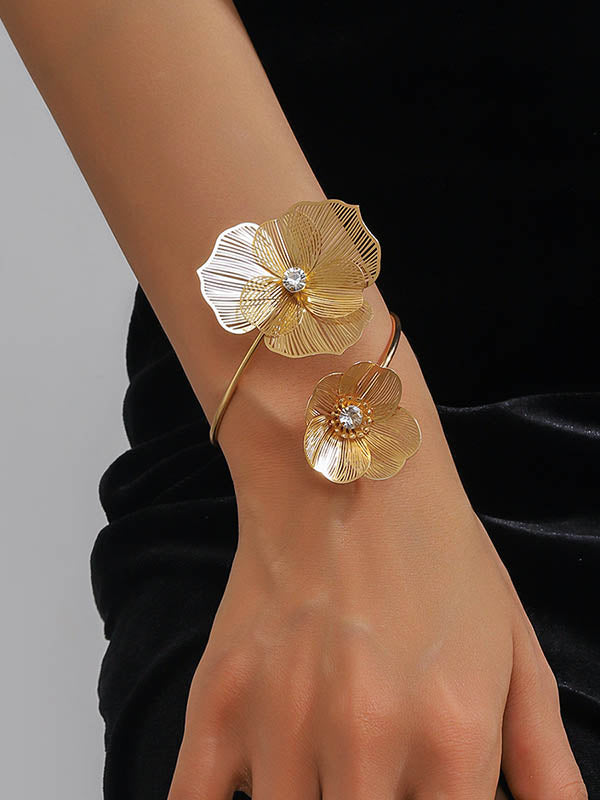 Flower Shape Hollow Solid Color Bracelet Accessories + Necklaces Accessories Two Pieces