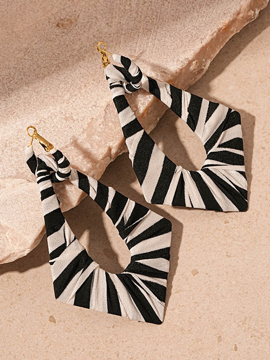 Contrast Color Geometric Drop Earrings