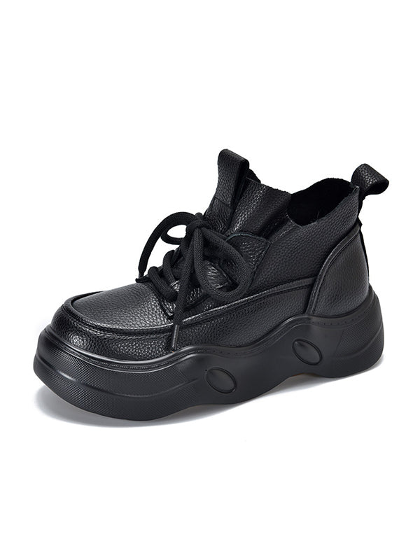 Round-Toe Tied Boots