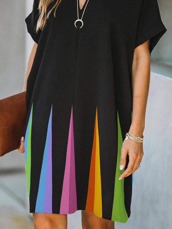 Loose Short Sleeves Printed V-Neck Mini Dresses