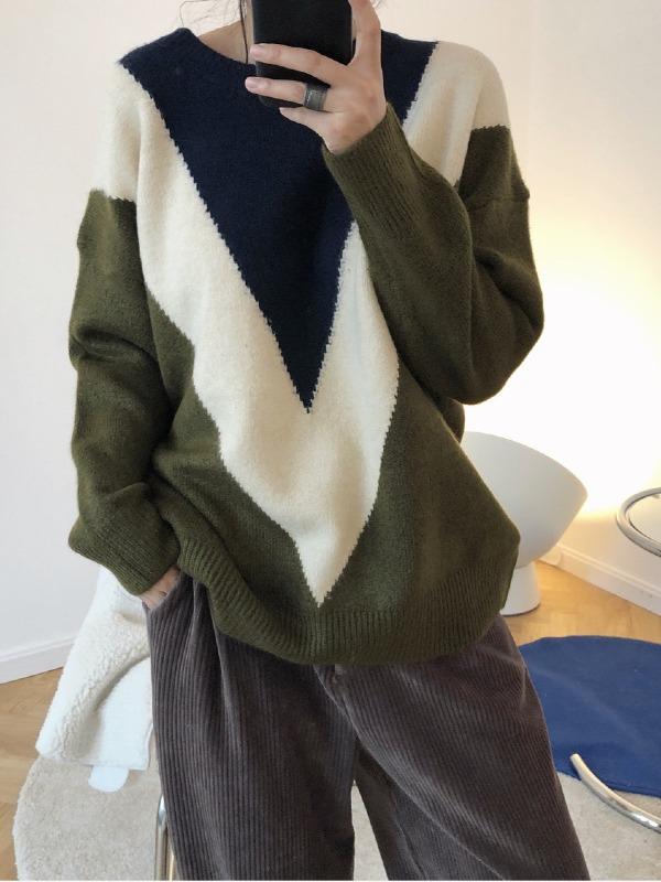 Retro Contrast Color Round-Neck Knit Sweater