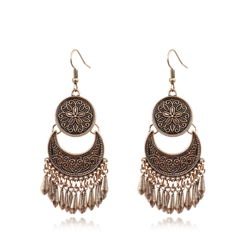 Antique alloy pattern palace earrings