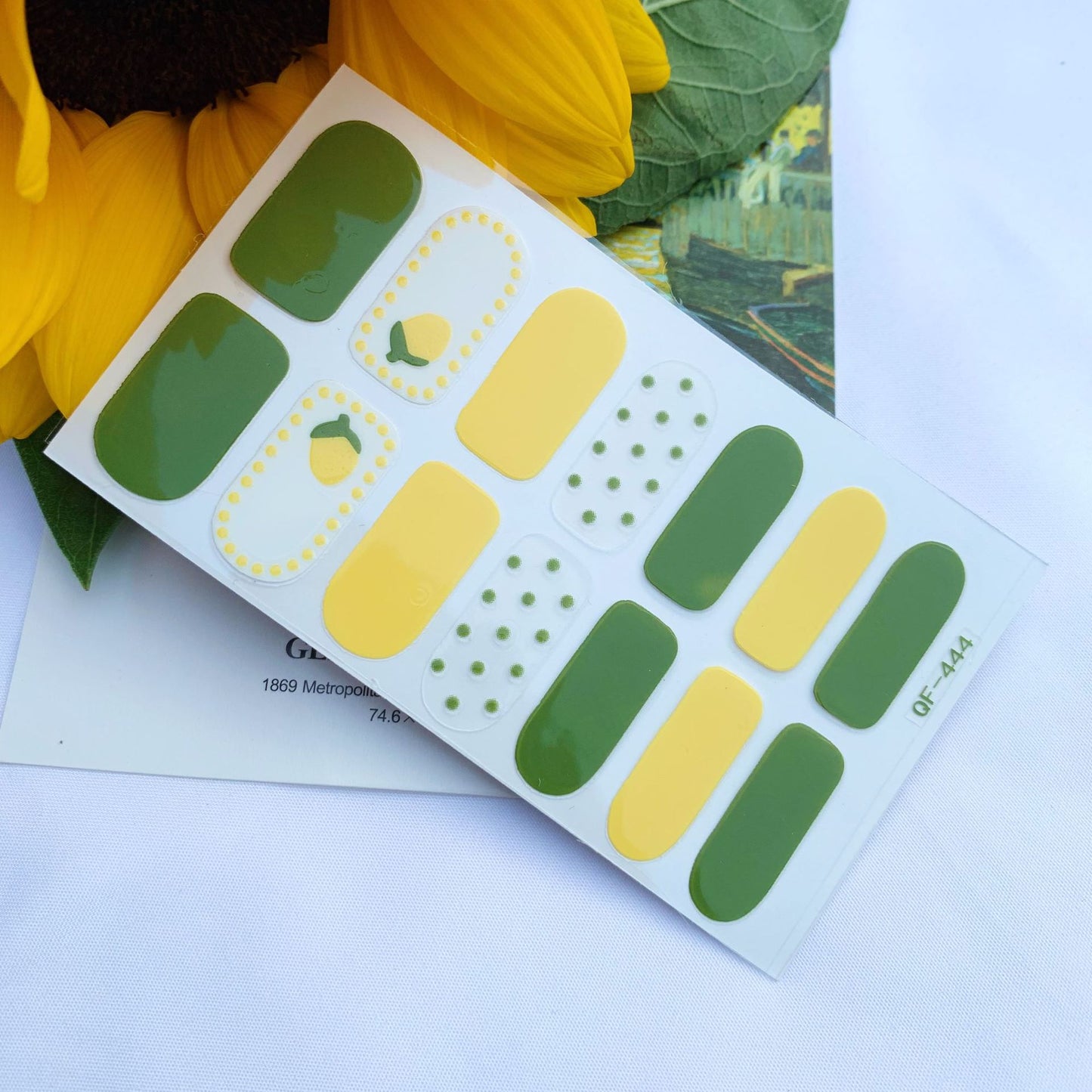 Point strawberry rainbow PRESS ON NAILS