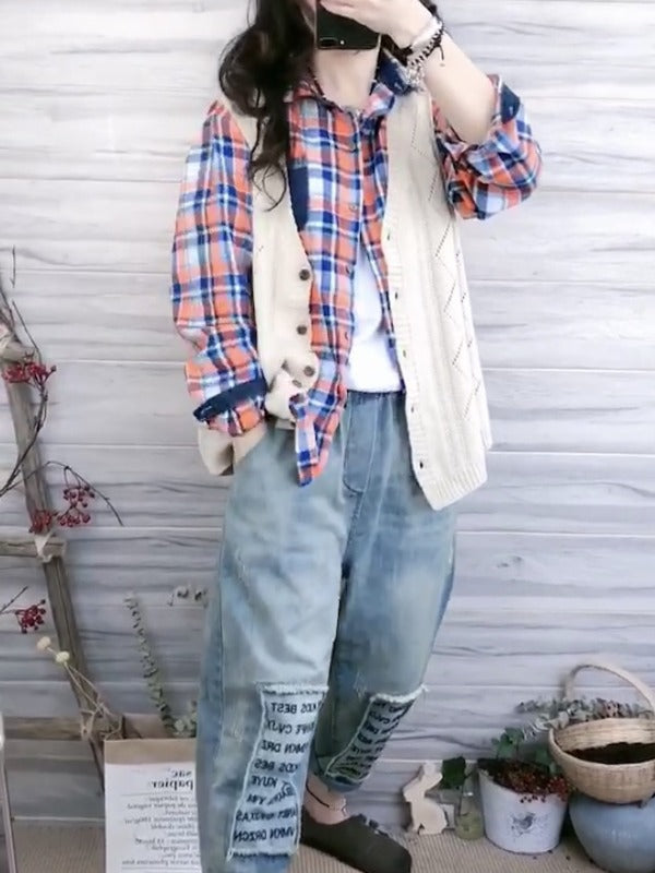 LOOSE SPLIT-JOINT LETTER EMBROIDERED JEAN PANTS