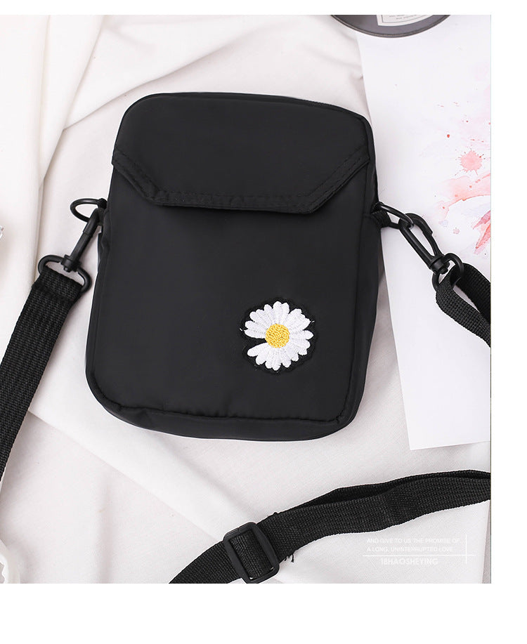 Nylon cloth shoulder bag