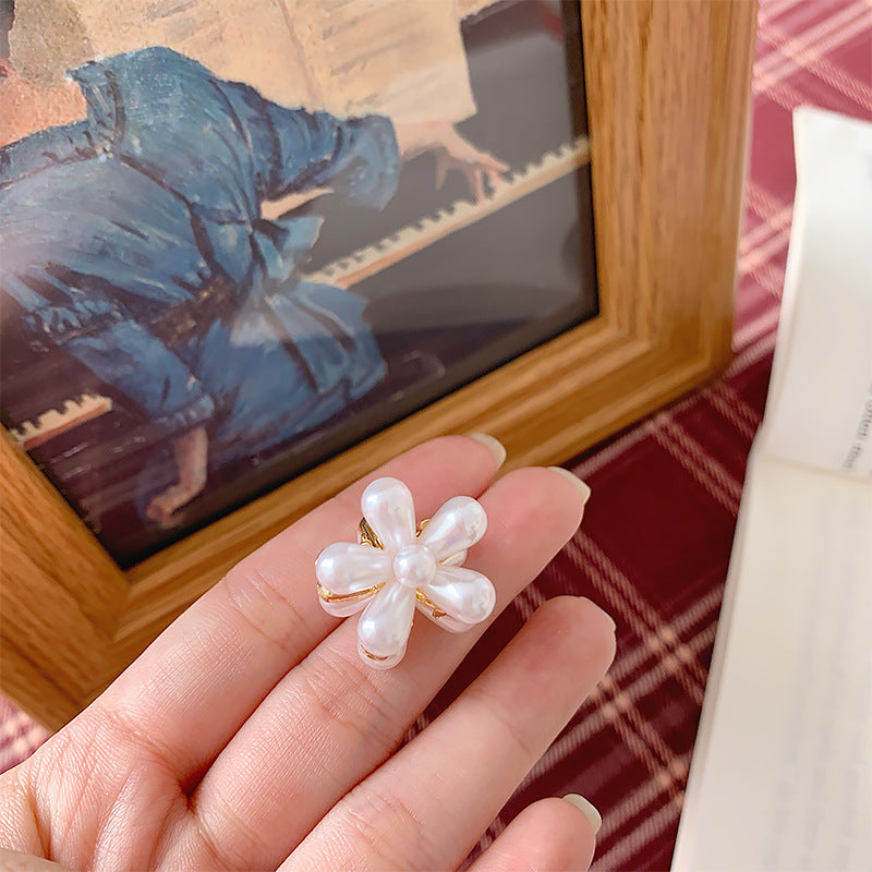 Five-Petal Flower Pearl Hair Clips