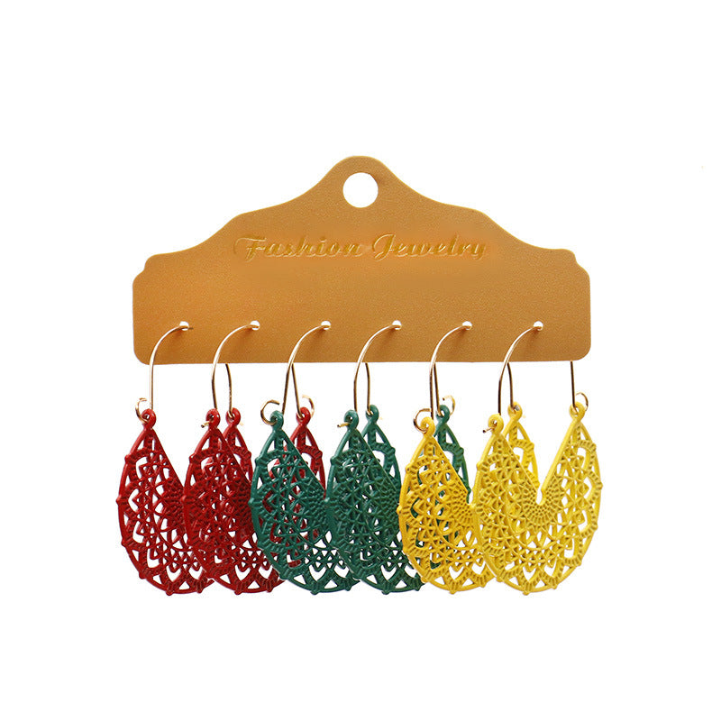 Multi-piece set of exaggerated hoop earrings