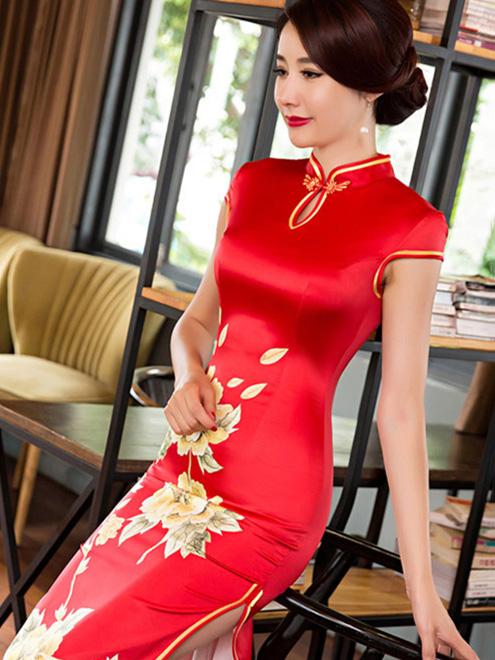 Red Side Split Long Cheongsam Dress
