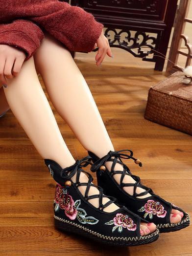 National Style Embroidered Lace-up Shoes