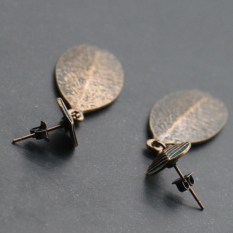 alloy fashion trend retro earrings