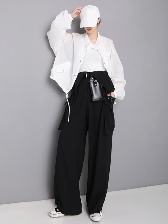 Spaghetti-neck Big Pocket Jumpsuits