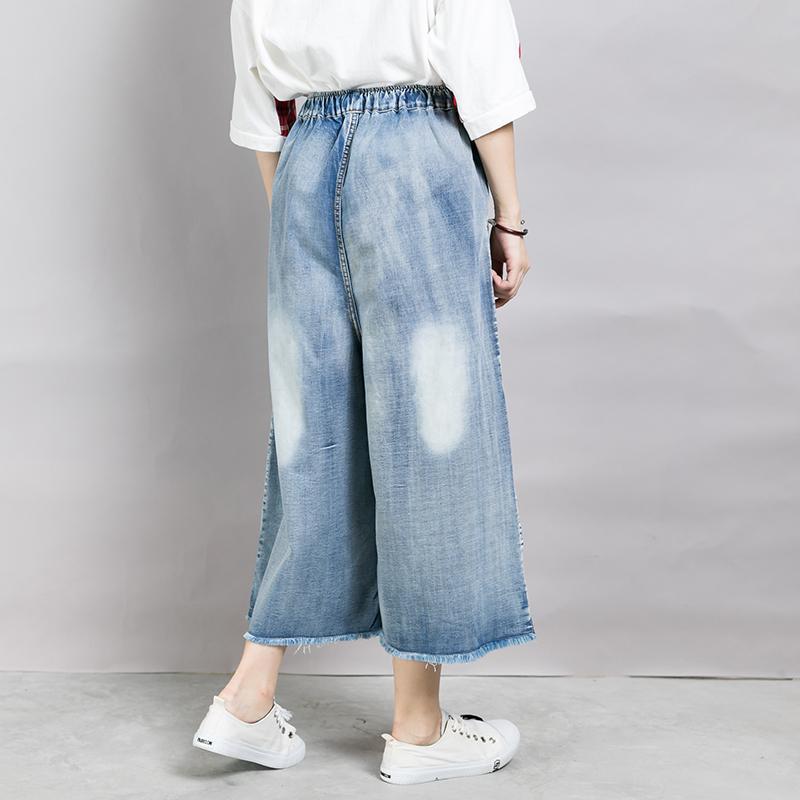 Embroidered Triangle Frayed Burr Casual Jeans