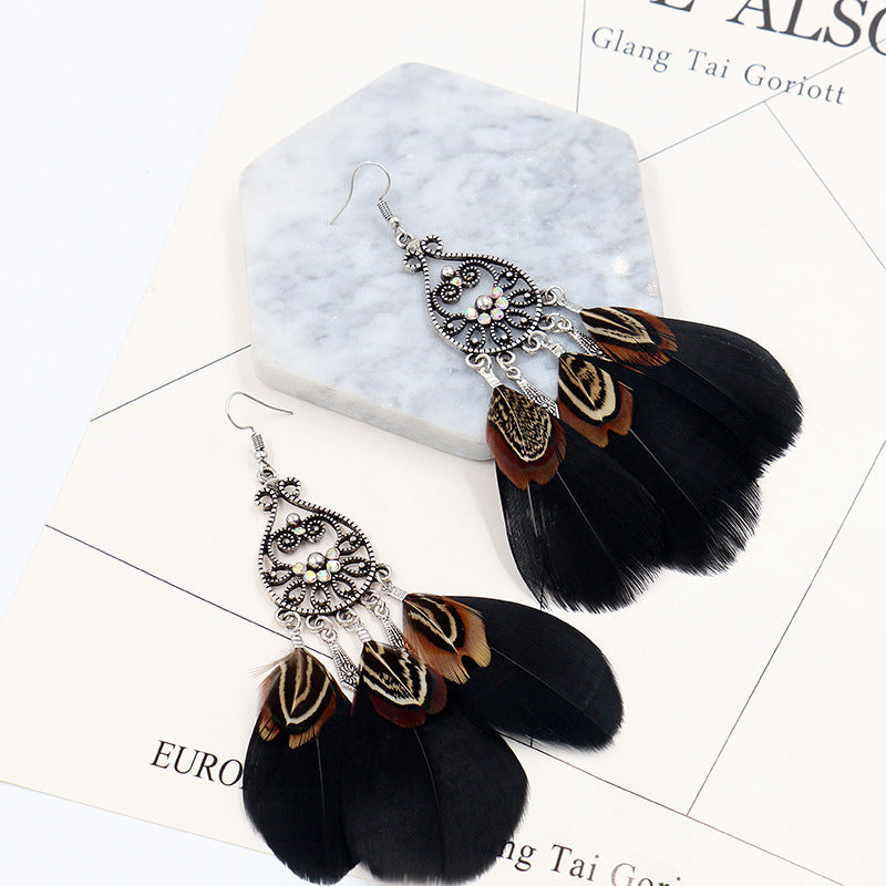 Feather fringed earrings with water drop-shaped Diamond Earrings