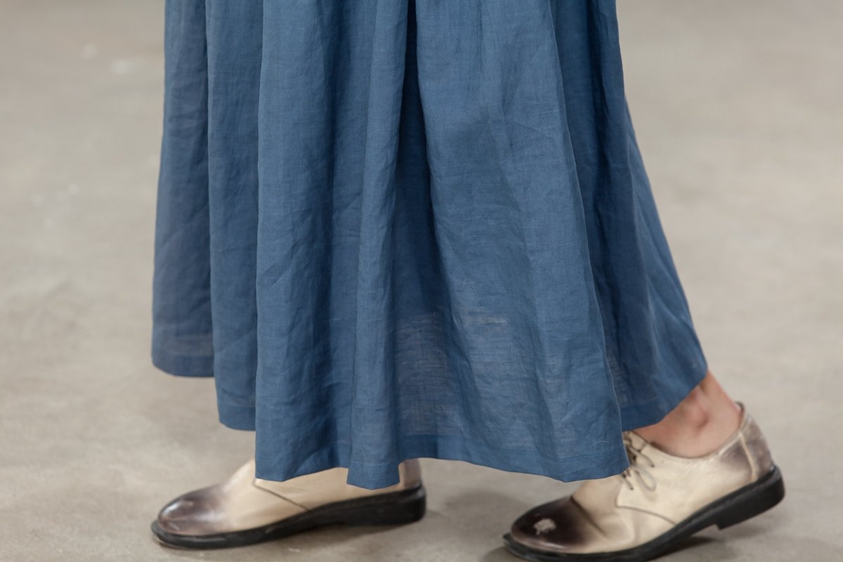 Loose Women Cotton Linen Blue Pleated Skirt
