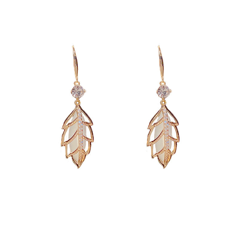 Leaf fashion earrings