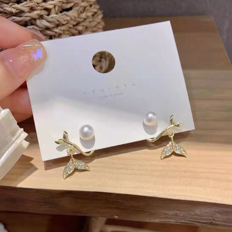 S925 silver needle pearl fishtail earrings