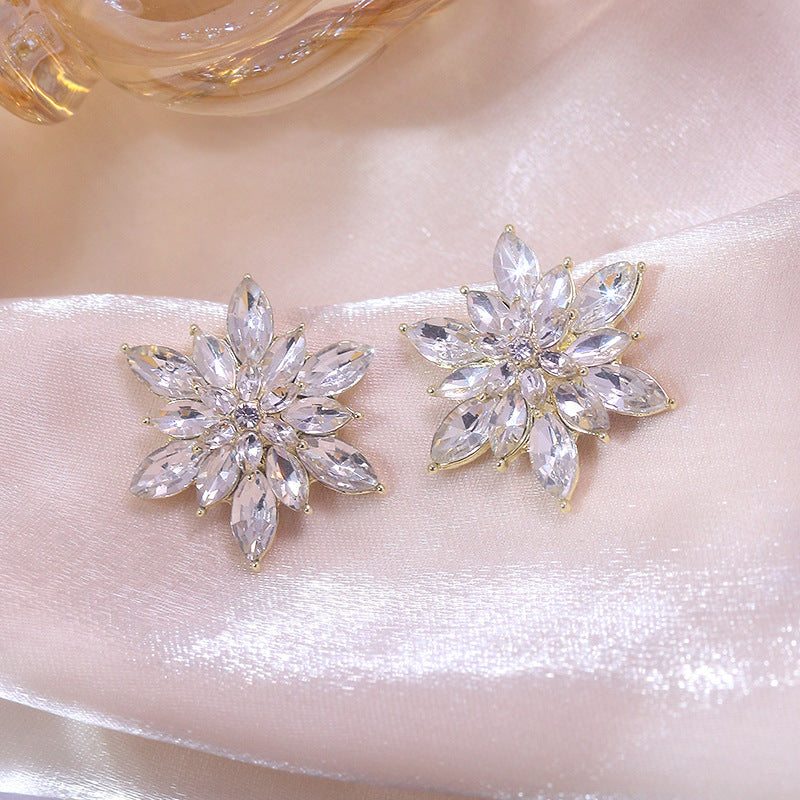 S925 Silver Needle Sunflower Snow Flower Diamond Earrings