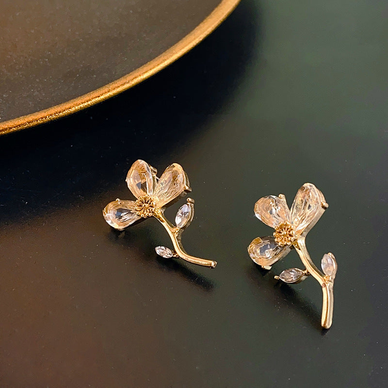 Transparent petal flower earrings