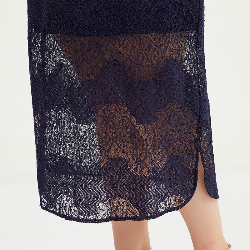 Plus Size Women Bell Sleeve Lace Sheath Dress