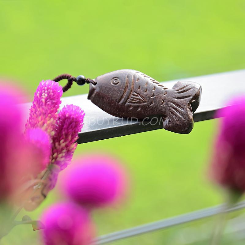 Women vintage wood necklace