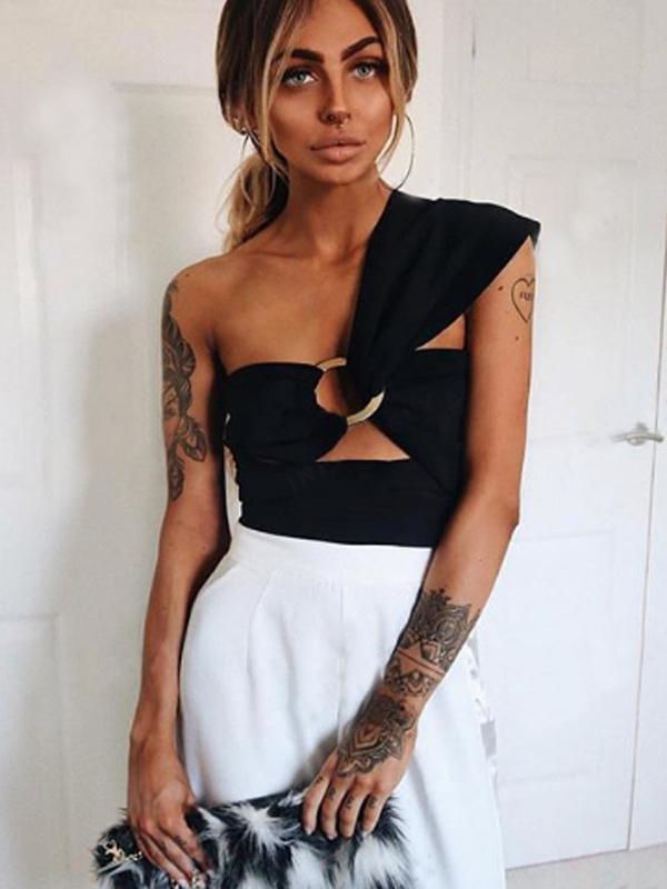 One-Shoulder Cropped Buckle Vest Top