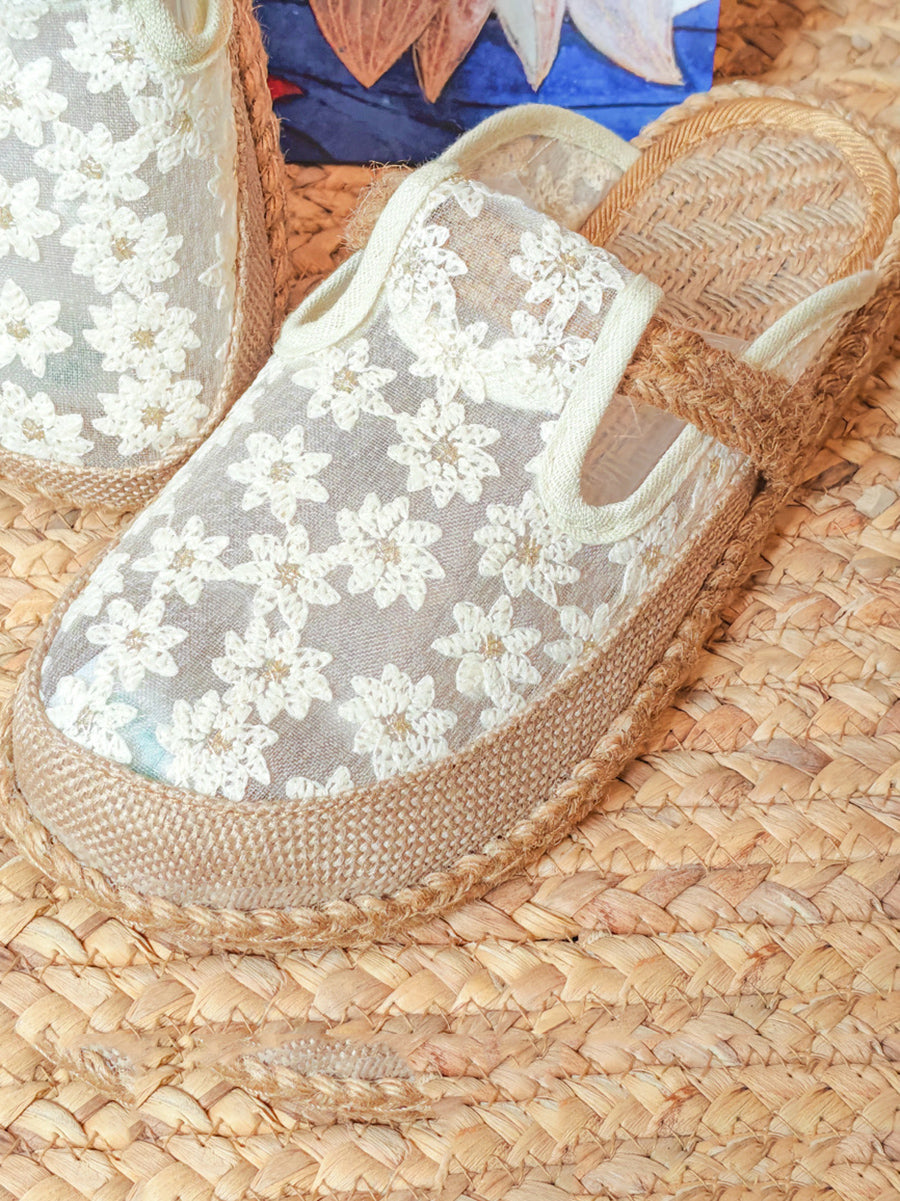 Women Artsy Summer Flower Embroidery Shoes