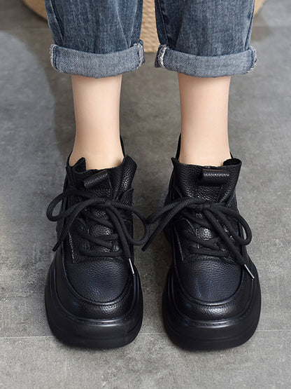 Round-Toe Tied Boots