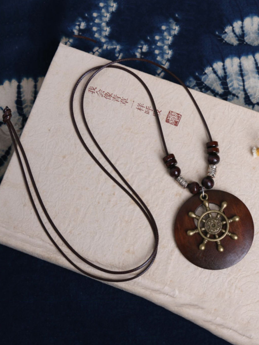 Vintage Alloy Leaf Wooden Pandent Necklace