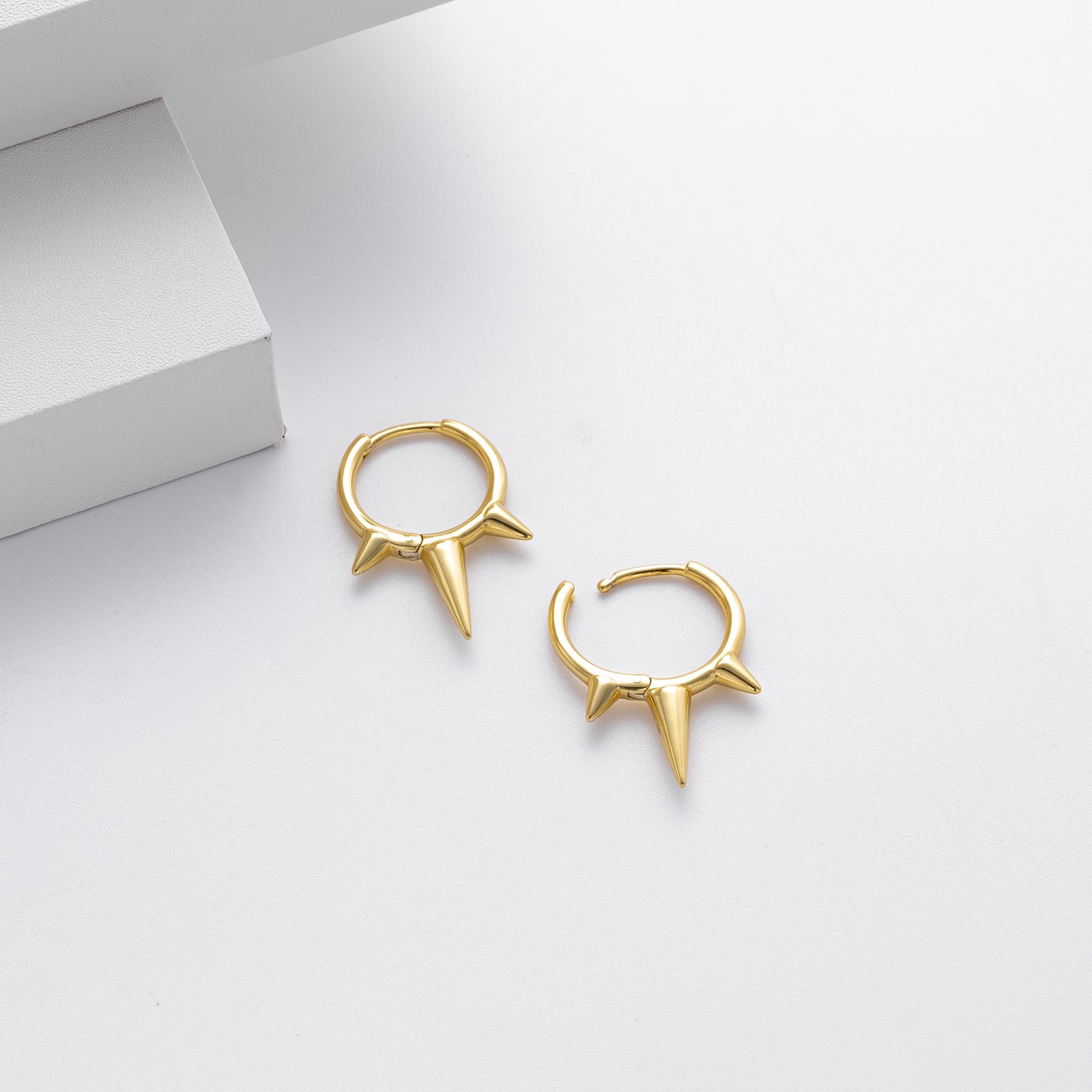 Conical 925 Sterling Silver Earrings For Women With 18K Gold Plating 0.03µm Thickness