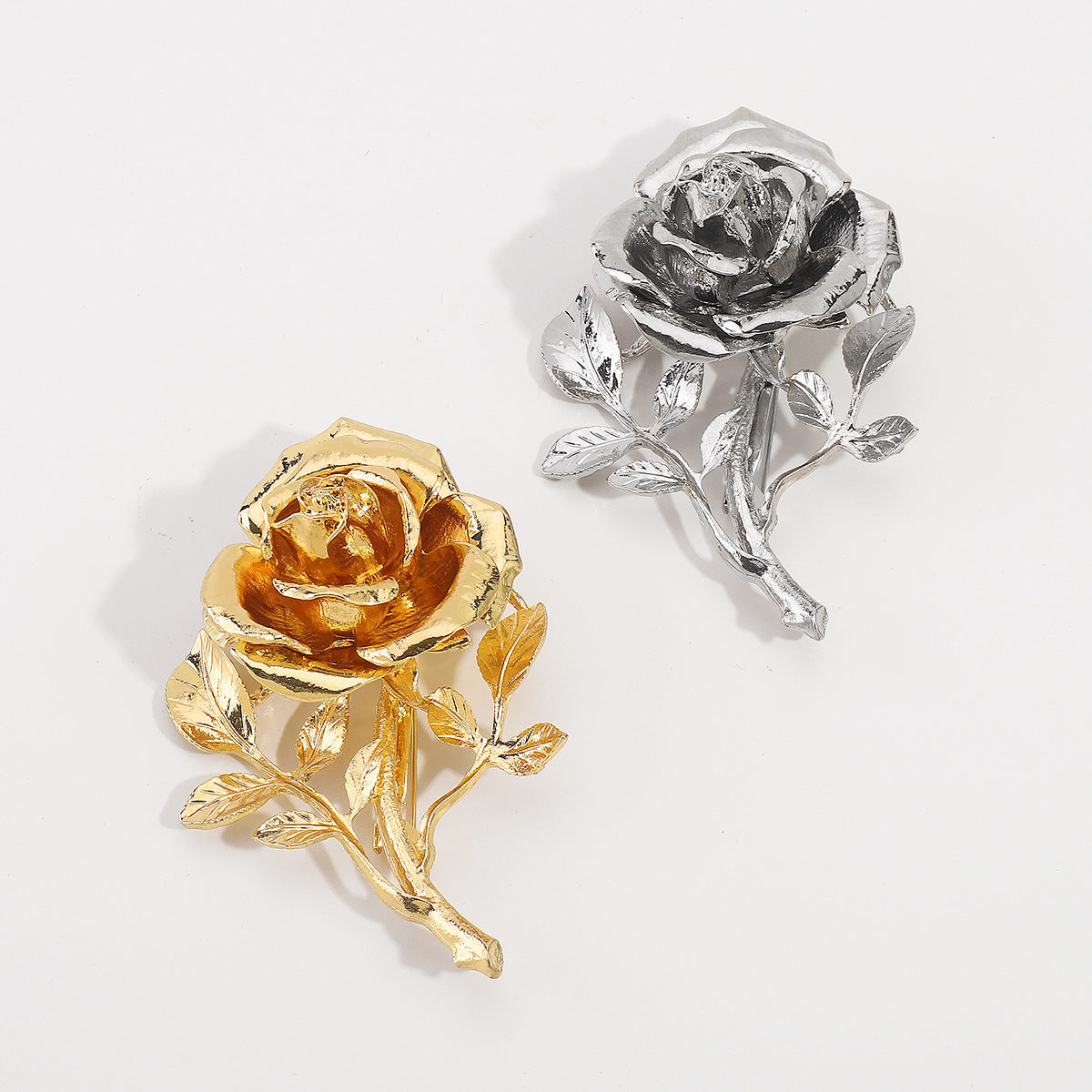 Rose Pattern Alloy Brooch Pin In Elegant Golden Finish For Stylish Accessory