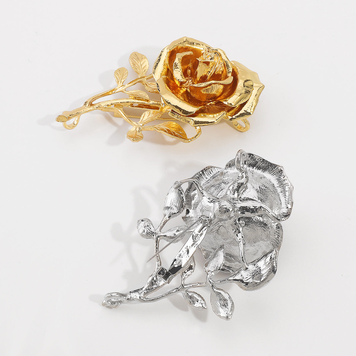 Rose Pattern Alloy Brooch Pin In Elegant Golden Finish For Stylish Accessory