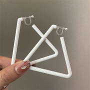 0698 White Oversized Triangle Plastic Spring Ear Clip