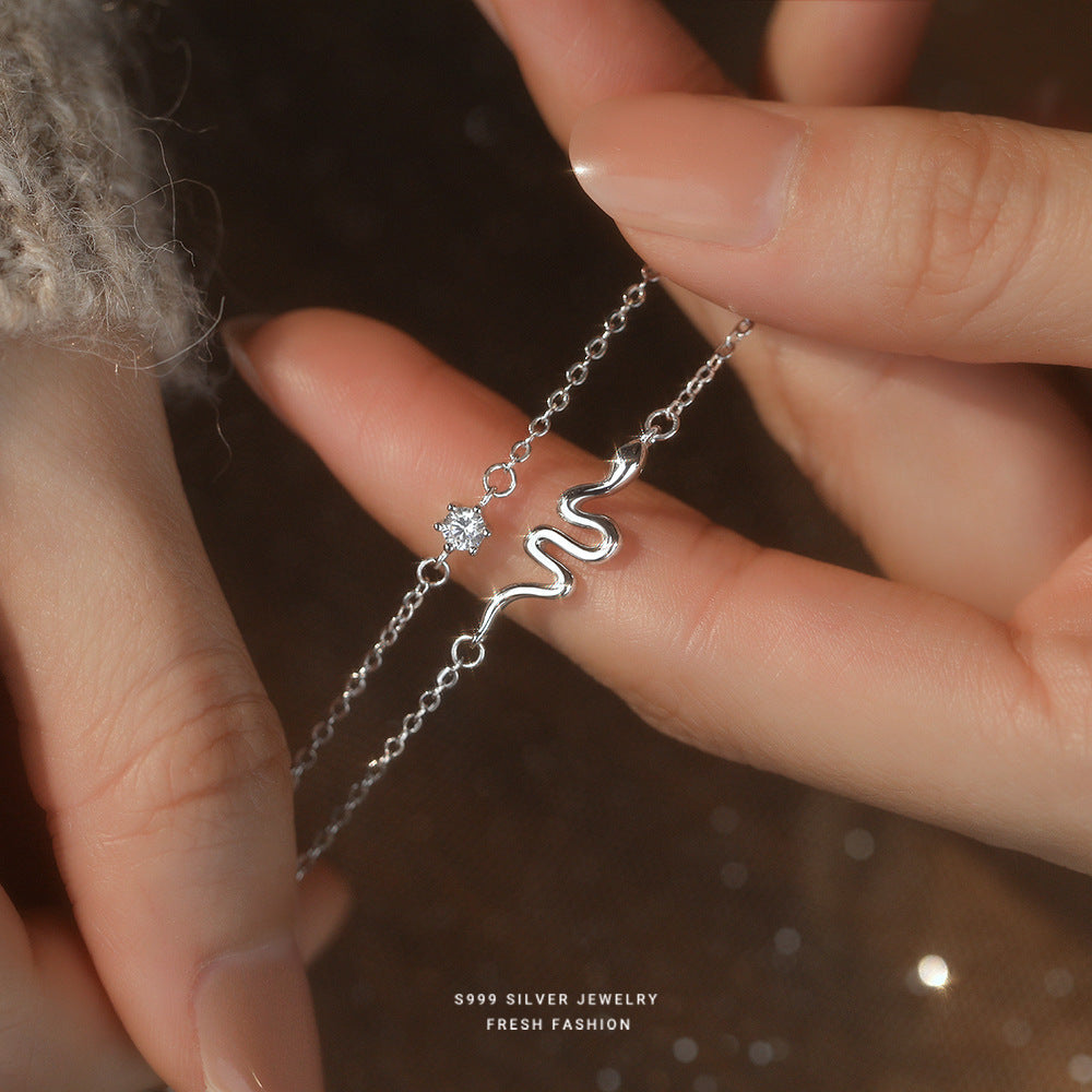 Retro Style Snake Bracelet For Women In Electroplated S999 Silver
