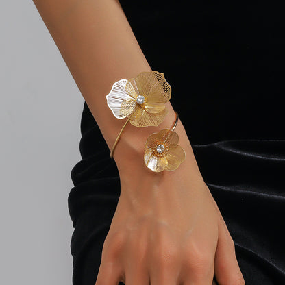 Metal Heart Necklace Earrings Set For Women Minimalist Simple Jewelry Accessories Floral Glass Inlay
