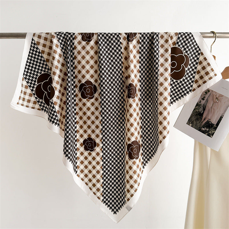 Silk Scarf In Wine Red Featuring Printing And Lines, Made Of Polyester, Perfect For Autumn