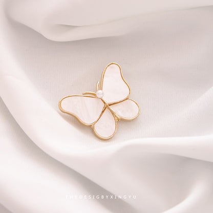 Dragonfly Brooch Pin In Zinc Alloy, Elegant Jewelry Accessory For New Year Celebrations