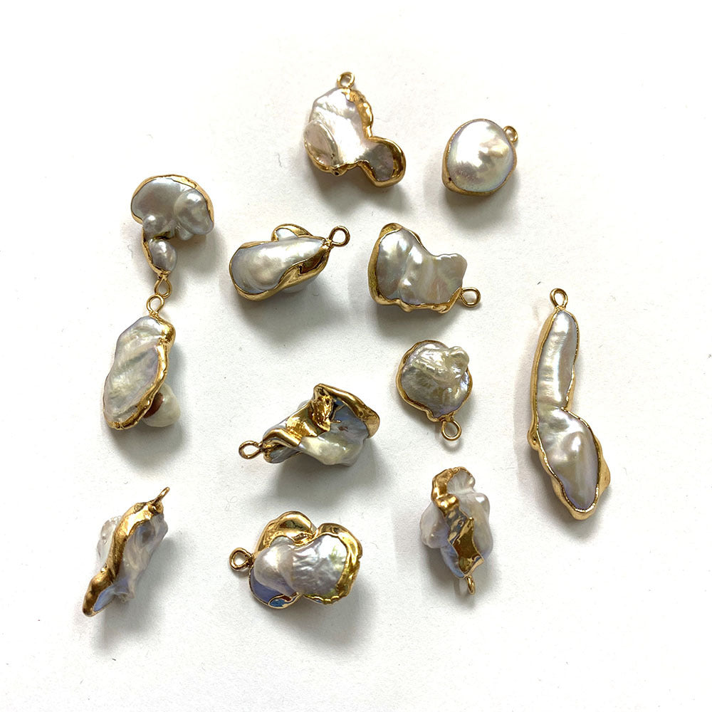 Natural Freshwater Pearl Pendant Featuring Irregular Craftsmanship With Freshwater Pearl Inlay
