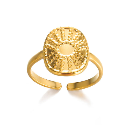 Vintage Style Women’s Ring Featuring Lines Pattern With 18K Real Gold Plated Finish In Golden