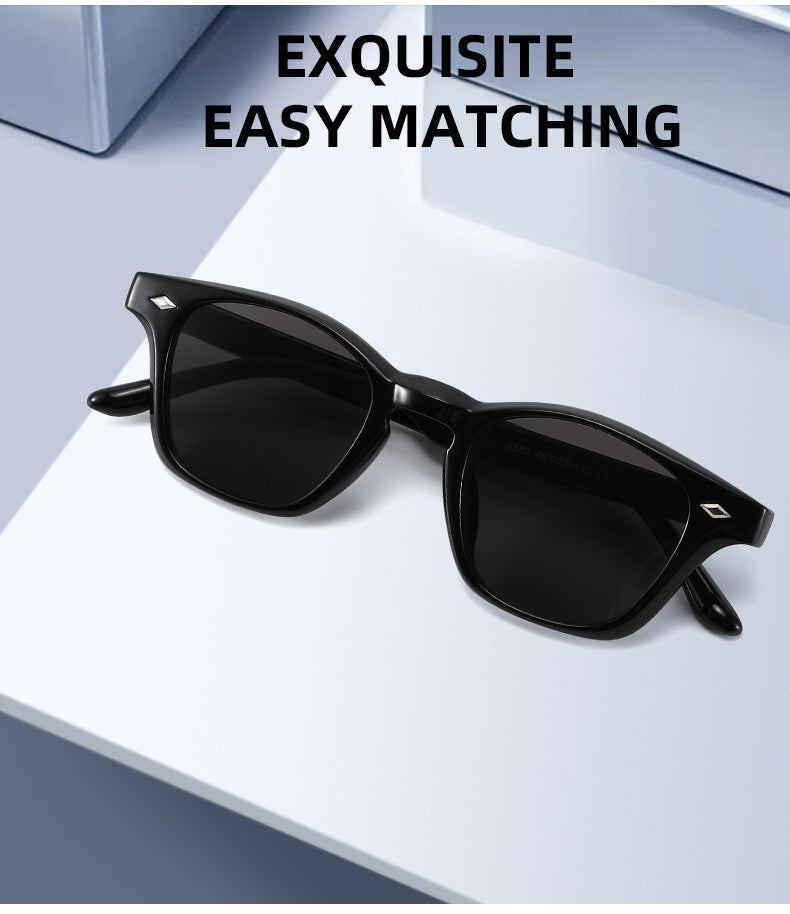 Unisex Round Frame Full Frame Sunglasses With PC Lens Material In Black, Ideal For Spring