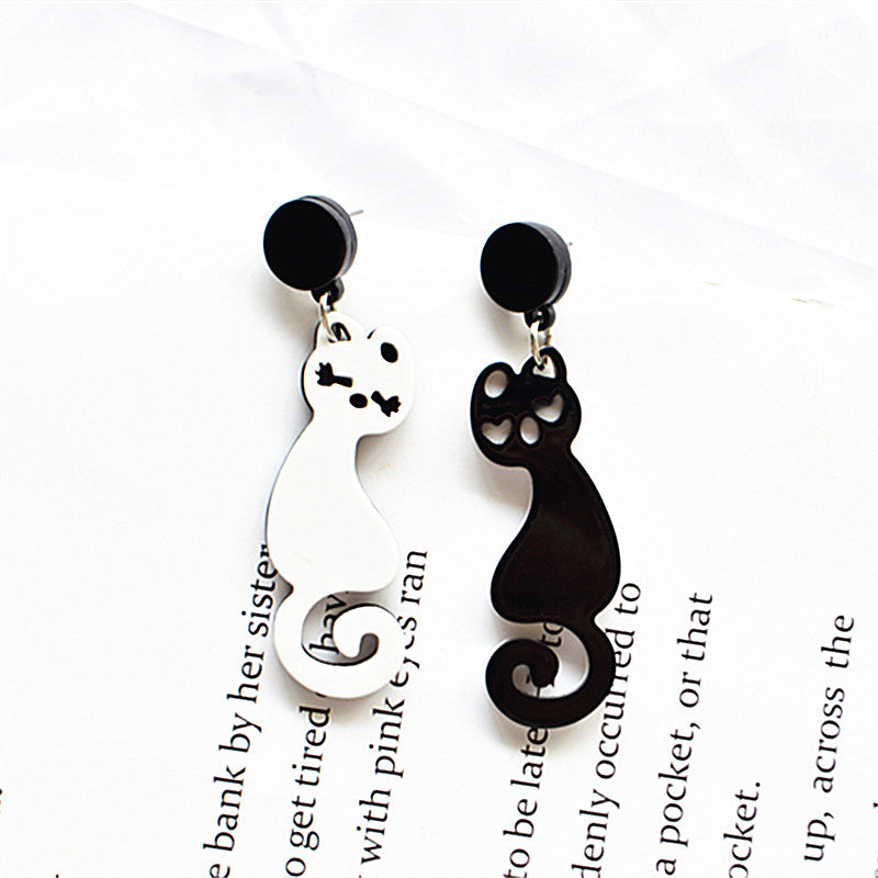 Cute Asymmetrical Acrylic Animal Earrings For Women In Daily Style With White K Plated Material